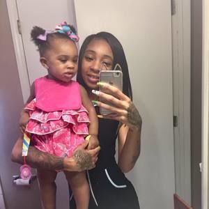 Meet your Posher, Nyia